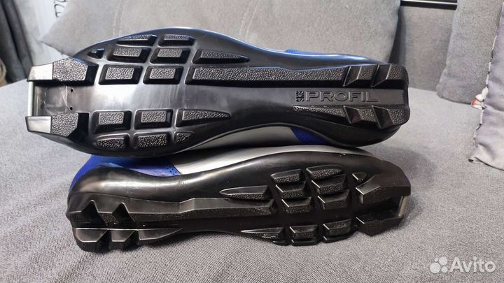 Лыжные ботинки р.45