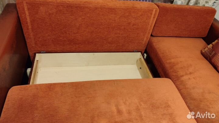 Большой угловой диван раскладной бу