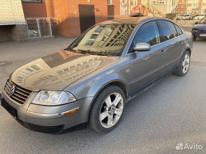 Volkswagen Passat 2.3 AT, 2003, 300 000 км