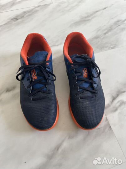 Бутсы футбольные для улицы декатлон kipsta