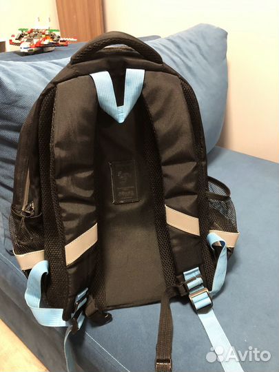 Школьный рюкзак (портфель)