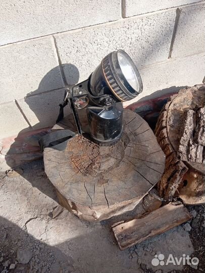 Фонарик ручной аккумуляторный