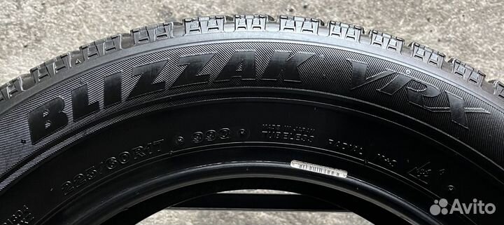 Bridgestone Blizzak VRX 225/60 R17