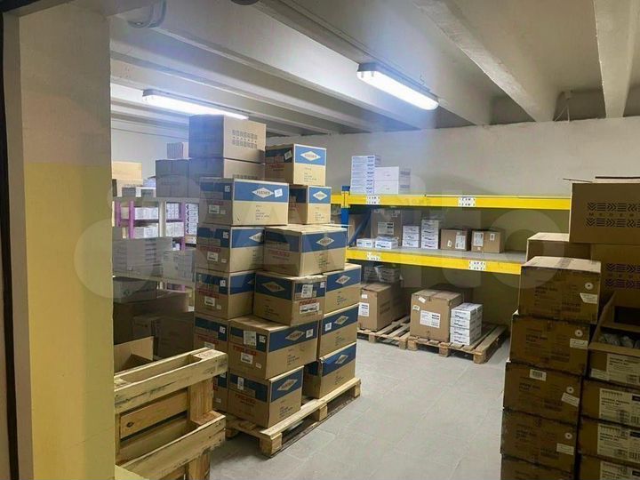 Склад, 300 м²