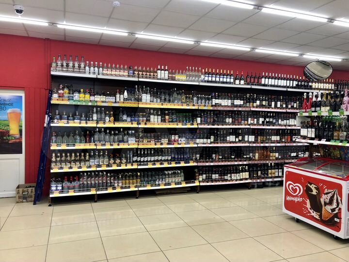 Торговое помещение 175,7 м²