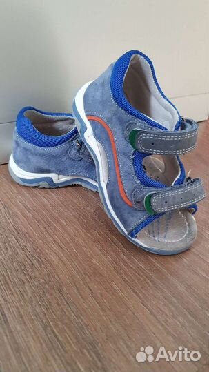 Сандалии Tombi