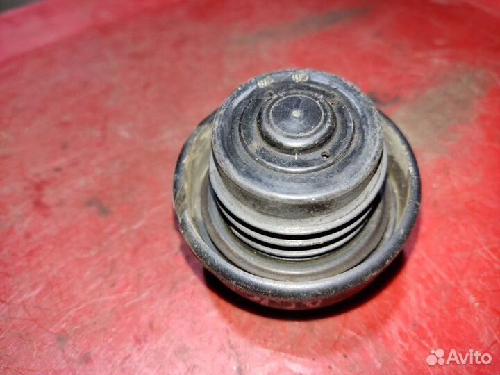 Крышка топливного бака Audi A6 C5 седан ALF 2.4I