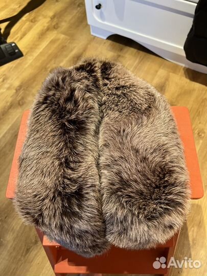 Меховой воротник песец