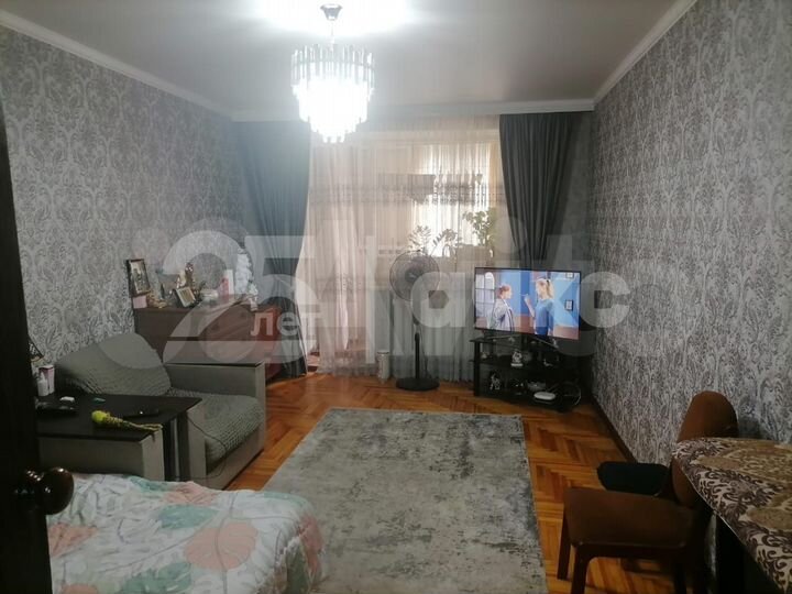 3-к. квартира, 73,1 м², 1/5 эт.