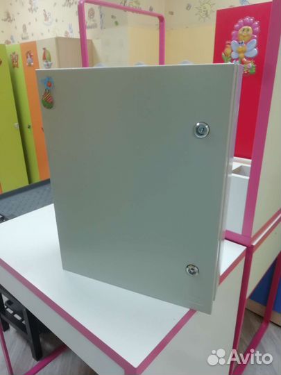 Ящик для щитовой