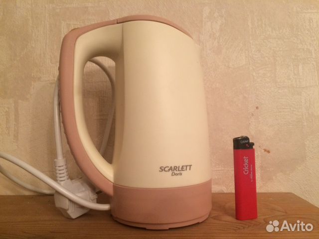 Маленький электрический чайник Scarlet