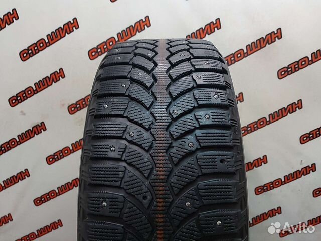 Bridgestone Blizzak Spike-01 215/55 R16 93T