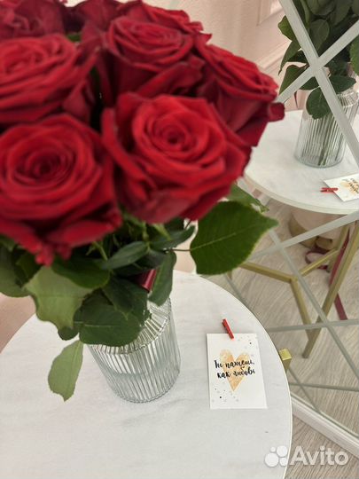 Подарочный набор красные розы и ваза