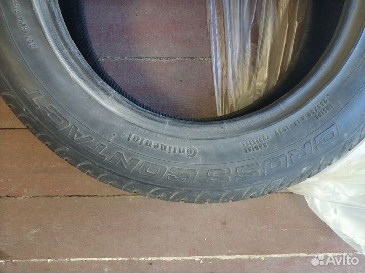 Continental ContiCrossContact UHP 235/60 R18