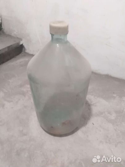 Бутылка стеклянная