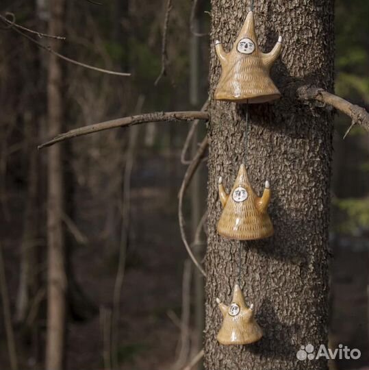 Керамическая статуэтка кот и колокольчики