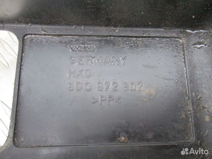 Крышка бачка гур Volkswagen Passat B5 98г