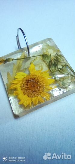 Украшение из эпоксидной смолы