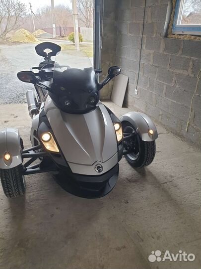 Brp can am spyder