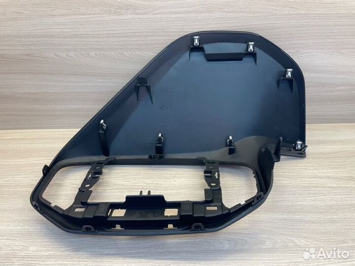 Накладка торпедо LADA X-Ray