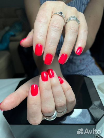 Маникюр с покрытием гель лак Павлино