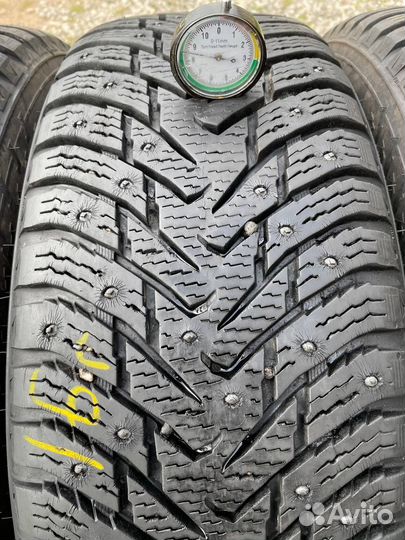 Nokian Tyres Hakkapeliitta 8 SUV 235/65 R17