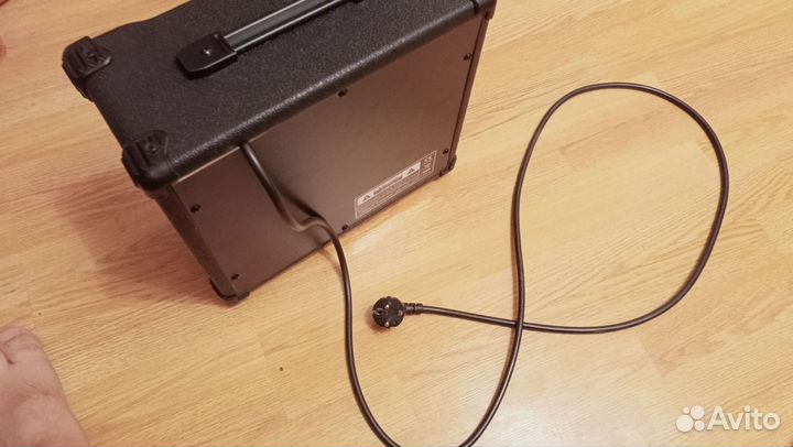 Гитарный комбоусилитель Deviser yx-15w