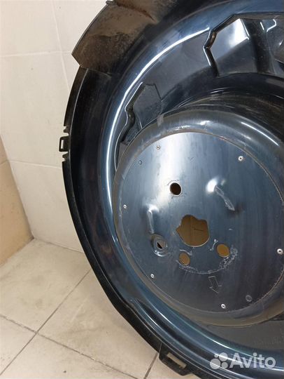 Кожух запасного колеса Toyota RAV4 A30 2006