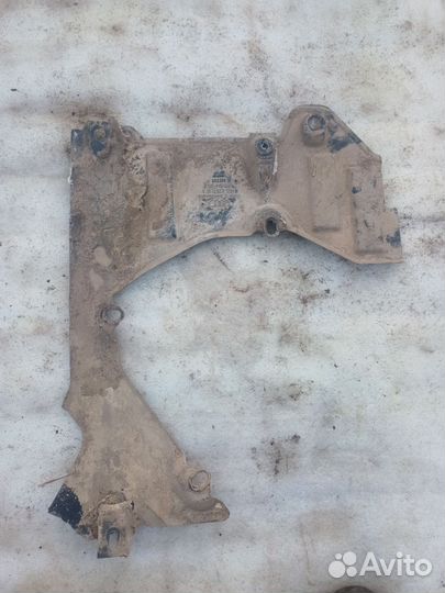 Пыльник днища левый audi A8 D3