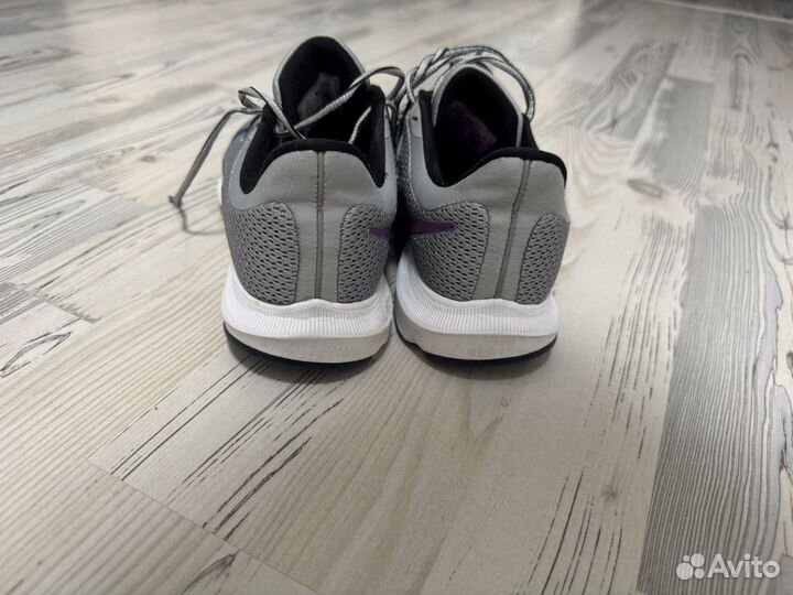 Оригинальные кроссовки nike quest