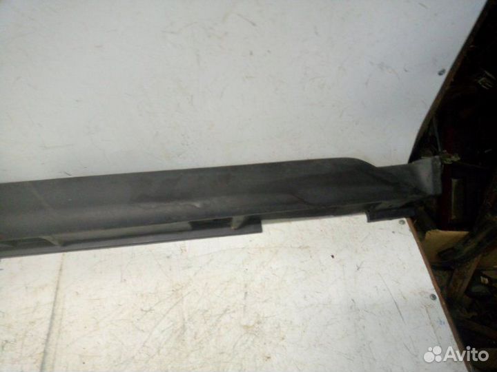 Накладка на порог правая Subaru Xv G33/G43