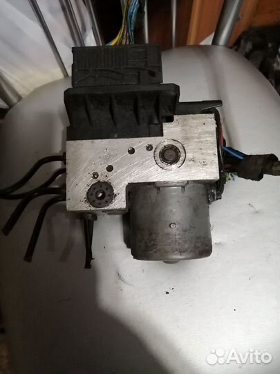 Блок ABS Ауди A8 D2 8E0614111AA