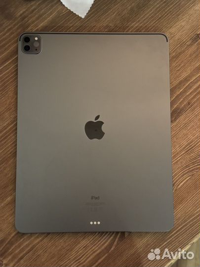 iPad pro 12.9 m1 256