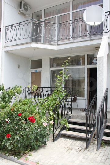 2-к. квартира, 70 м², 1/2 эт.