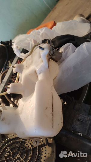 Бачок омывателя задний mazda 626ge