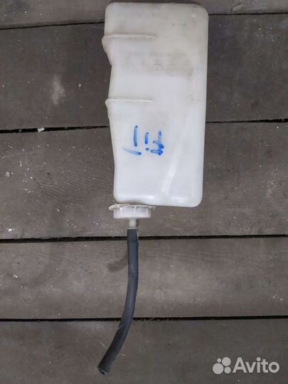 Расширительный бачок honda fit 2003 год