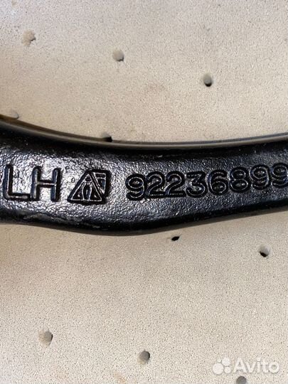 Рычаг подвески Chevrolet Camaro 92236899