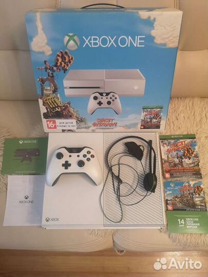 Xbox One (Полный комплект)