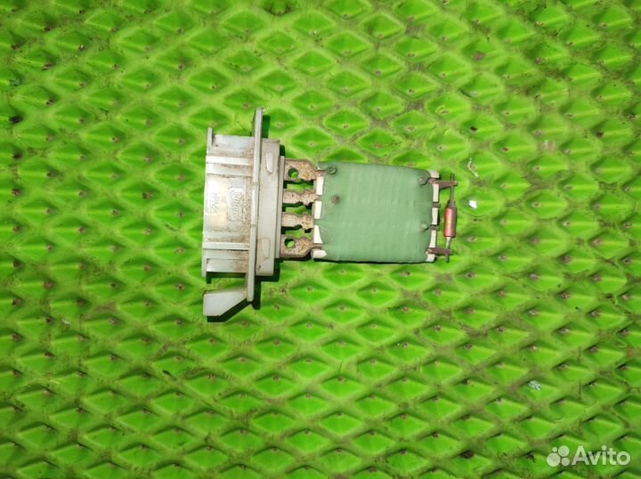 Резистор отопителя Renault Logan 2