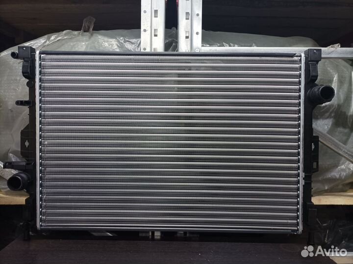 Радиатор двс Ford Kuga 2 цбс 2012