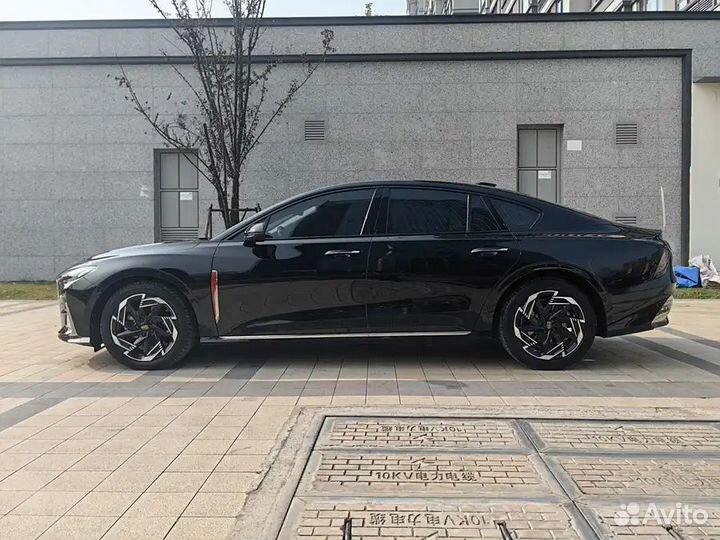 Hongqi H6 2.0 AT, 2023, 30 000 км