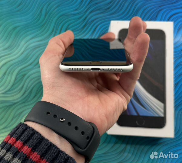 iPhone SE (2020), 64 ГБ