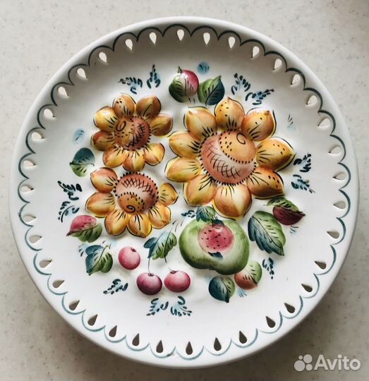 Тарелка винтажная керамика ручной работыты