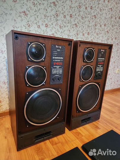 Радиотехника S90D (пломбы) натуральный шпон