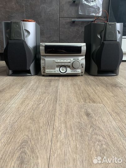 Музыкальный центр sony