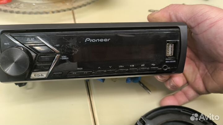 Магнитола pioneer MVH-S100UBG и динамики