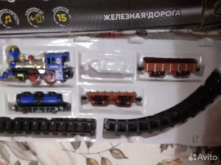 Абсолютно новый поезд на батарейках