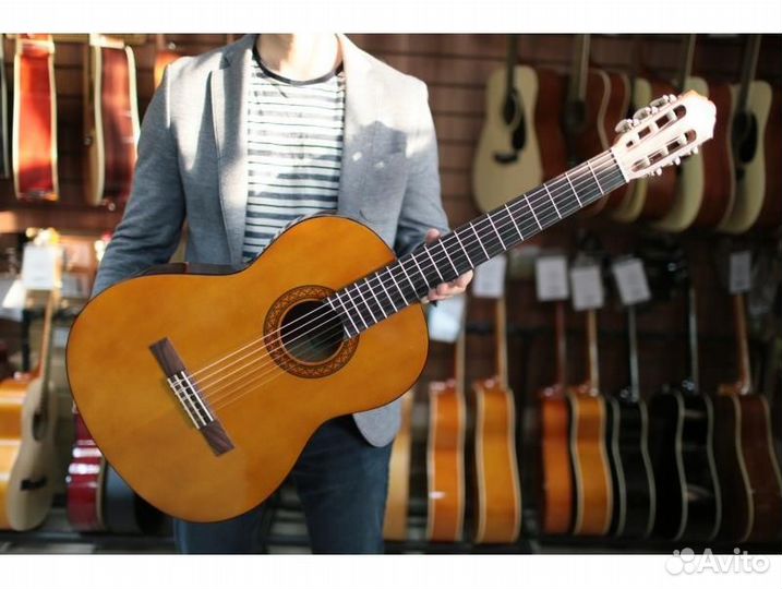 Yamaha C40 классическая гитара