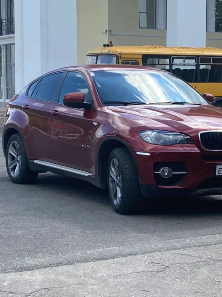 BMW X6: фото владельца