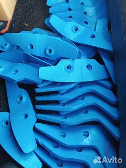 Лопатка бункера смесителя Mortel Meister